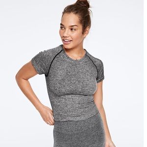 Seamless Work Out Short Sleeve Cropped Crew
